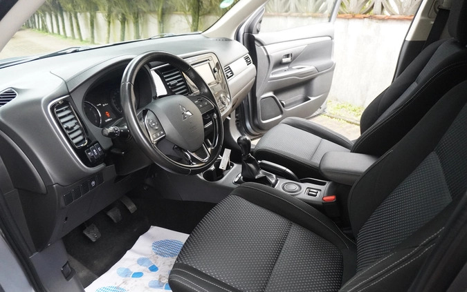 Mitsubishi Outlander cena 68900 przebieg: 129980, rok produkcji 2016 z Chojnice małe 79